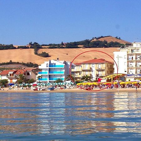 Le Palme 2 Pineto Vacanza Екстериор снимка